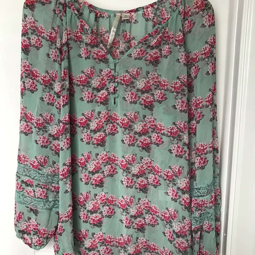 Sheer top